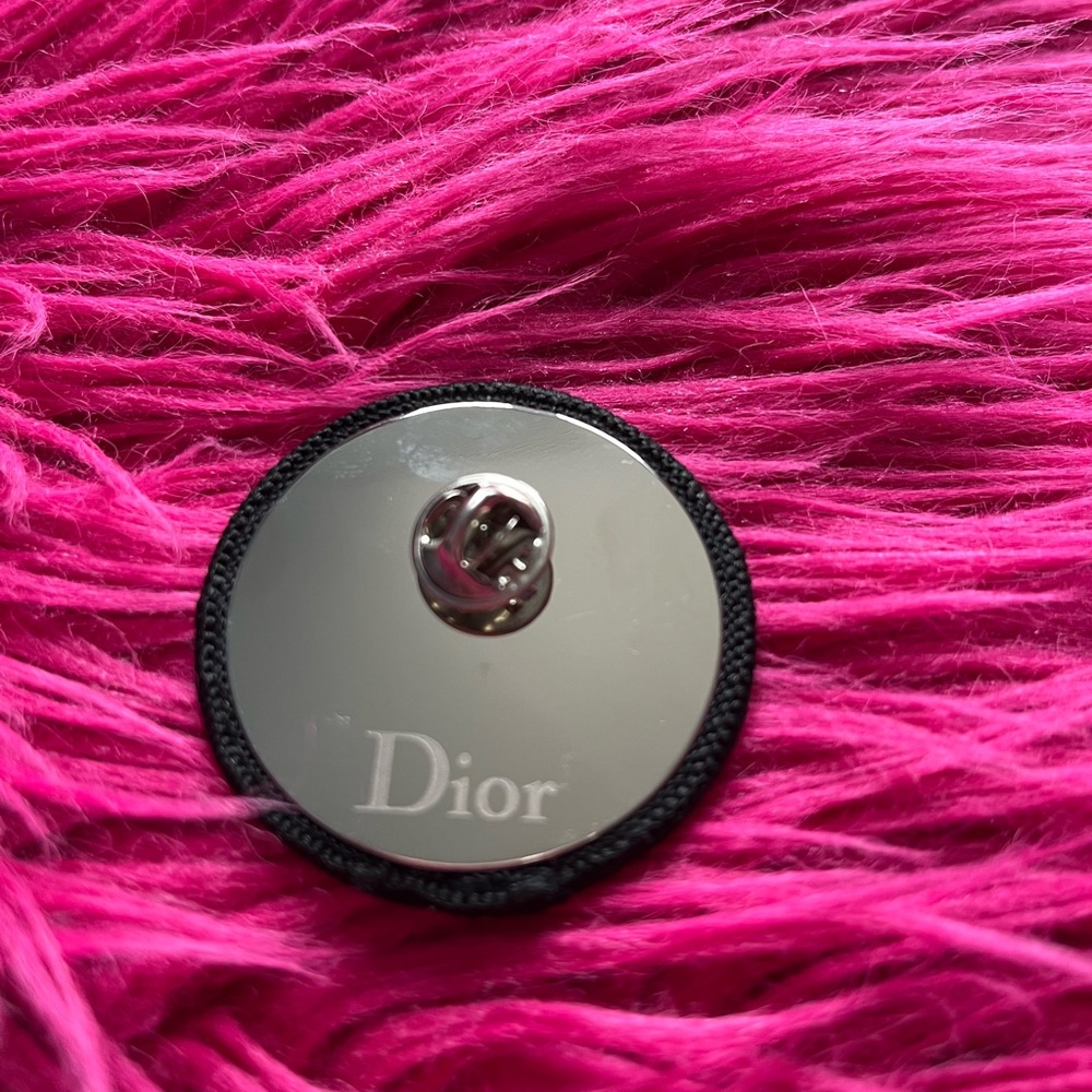 Dior Addict CD houndstood pin badge brooch Dior brooch - Picture 3 of 3